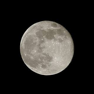 full-moon.luna.jpg