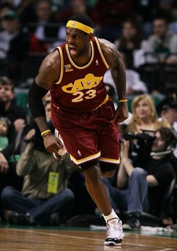 Cleveland-Cavaliers-Maroon-Throwback-Jersey-uniform.jpg