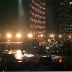 U2