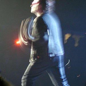 Bono streaked