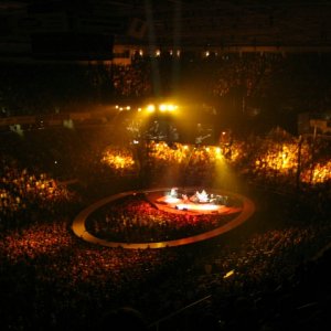 u2sanjose4-10-05_012