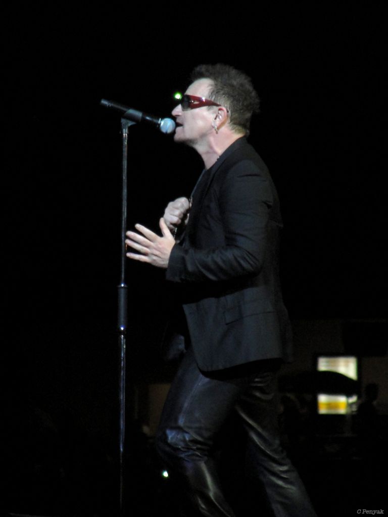 140_Bono_MOS_Anaheim_6-18-2011_cpenyak_11