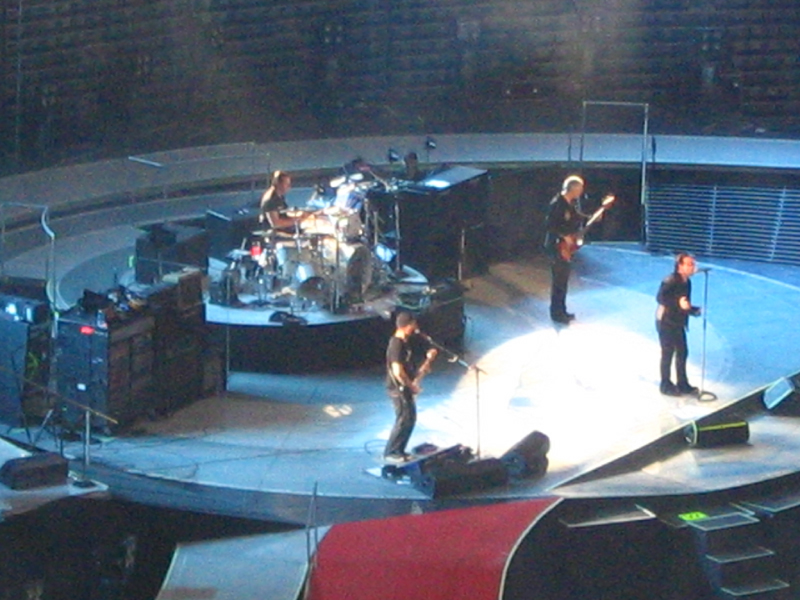 U2_arena_8