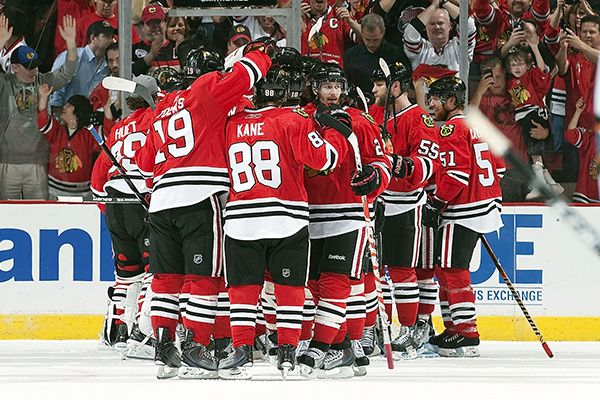 chi_g_blackhawks-celebration_600.jpg