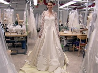 abc_wedding_dress_model_jef_110502_mn.jpg