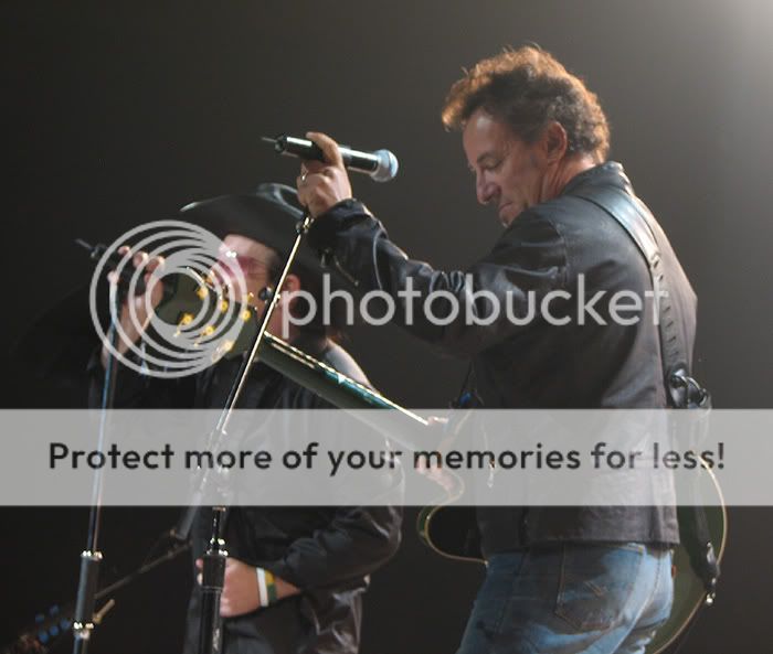 brucephilly101705.jpg