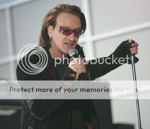 bono2004KevinMazurcoexist.jpg