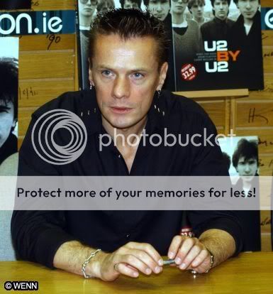 Larry_Mullen_JR_001_271208.jpg