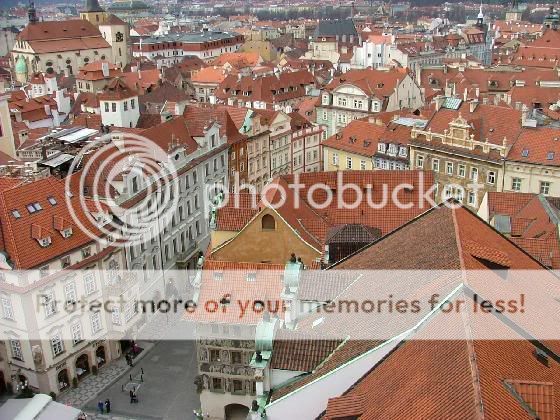 1392913-aerial_view_of_the_Old_Town.jpg