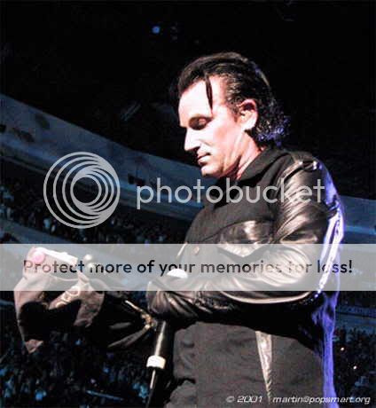 20010326-bono1.jpg