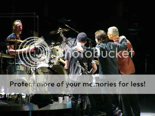 U2Huddle40.jpg