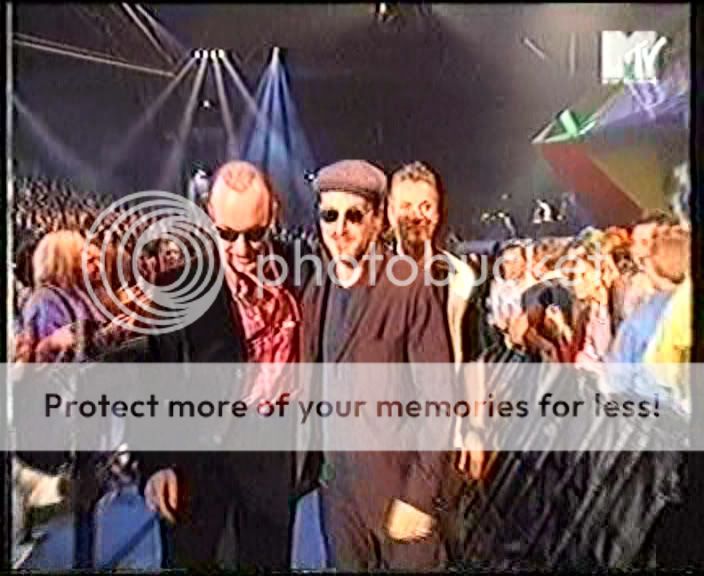 MTVMusicAwds95_21.jpg