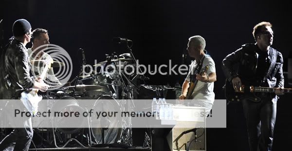 anaheim6-2011u2thefly1.jpg