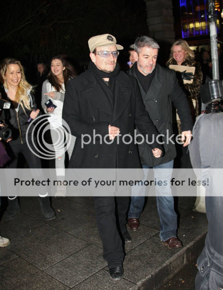 bonobuskingdublin12-24-2011glenhansardMundyDeclanORourkeHothouseFlowersLiamOMaonlai28.jpg