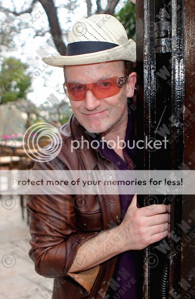 Bono1-6-20135SaintPauldeVenceFrancephotoshoottowishallofhisfansaHappyNewYear.jpg