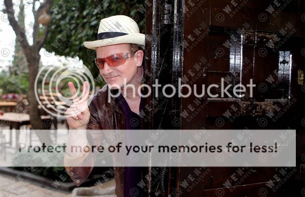 Bono1-6-20137SaintPauldeVenceFrancephotoshoottowishallofhisfansaHappyNewYear.jpg