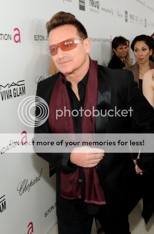 Bono21stAnnualEltonJohnAIDSFoundationWHollywoodCA2-24-201316.jpg