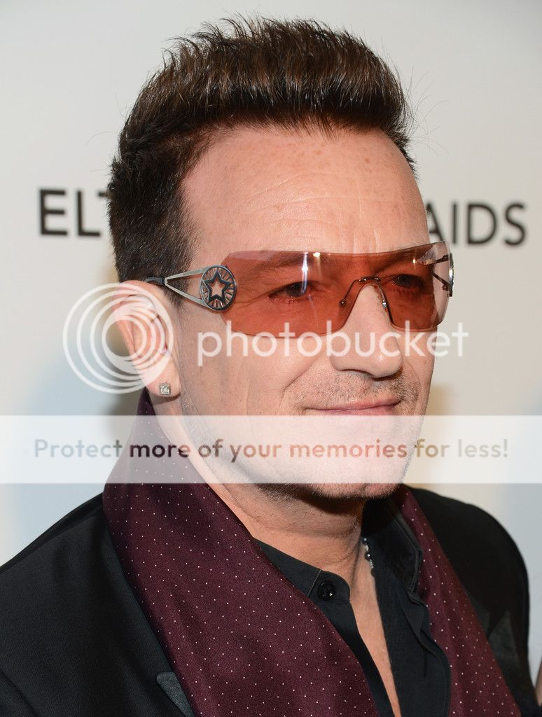 Bono21stAnnualEltonJohnAIDSFoundationWHollywoodCA2-24-20132.jpg