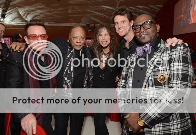 Bono21stAnnualEltonJohnAIDSFoundationWHollywoodCA2-24-201328QuincyJonesStevenTylerJimCarreyRandyJackson.jpg