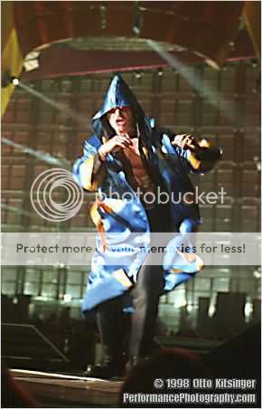 PopmartBurswoodDomePerthWesternAustralia2-17-98Bonoboxer.jpg~original