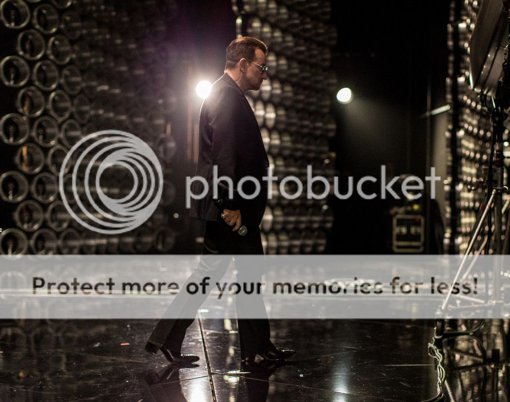 Bono86thAnnualAcademyAwardsBackstage3-2-20144.jpg~original