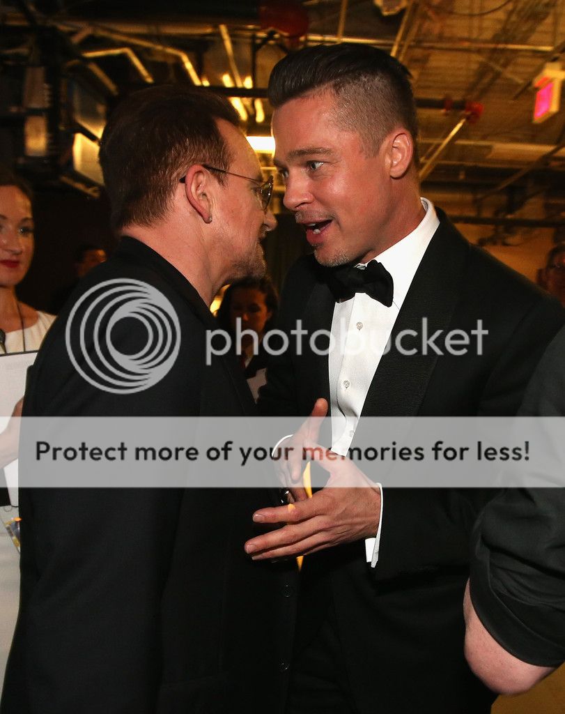 Bono86thAnnualAcademyAwardsBackstage3-2-2014bradpitt3.jpg~original