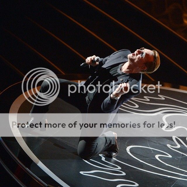 Bono86thAnnualAcademyAwardsOrdinaryLove3-2-201411.jpg~original