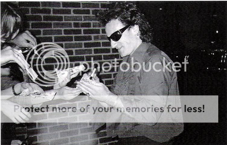 BonoBoston3-17-1992signszoomoney.jpg