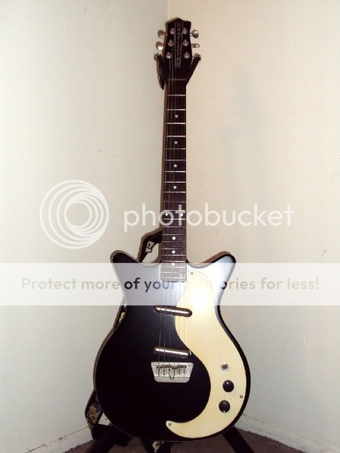 Danelectro-DC59-2007-black.jpg