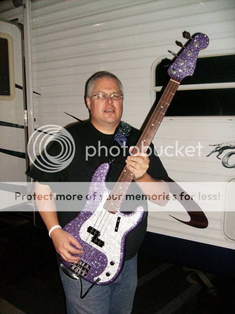 Fender_Precision_Purple-2.jpg