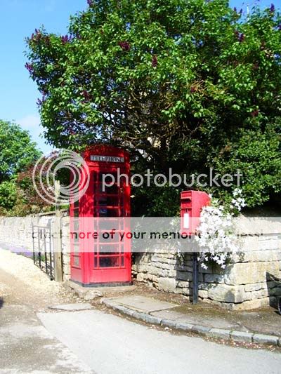 phoneboxandpostbox2.jpg