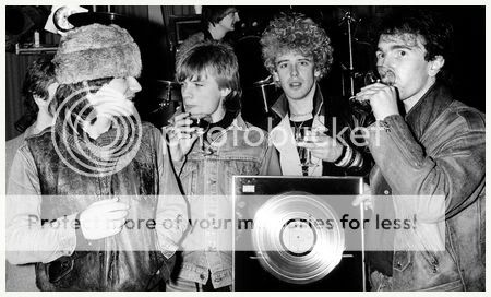 u2_silver_disc_82_ab_y.jpg