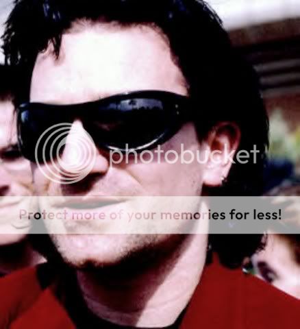 Bono-AB_era-red_shirt.jpg