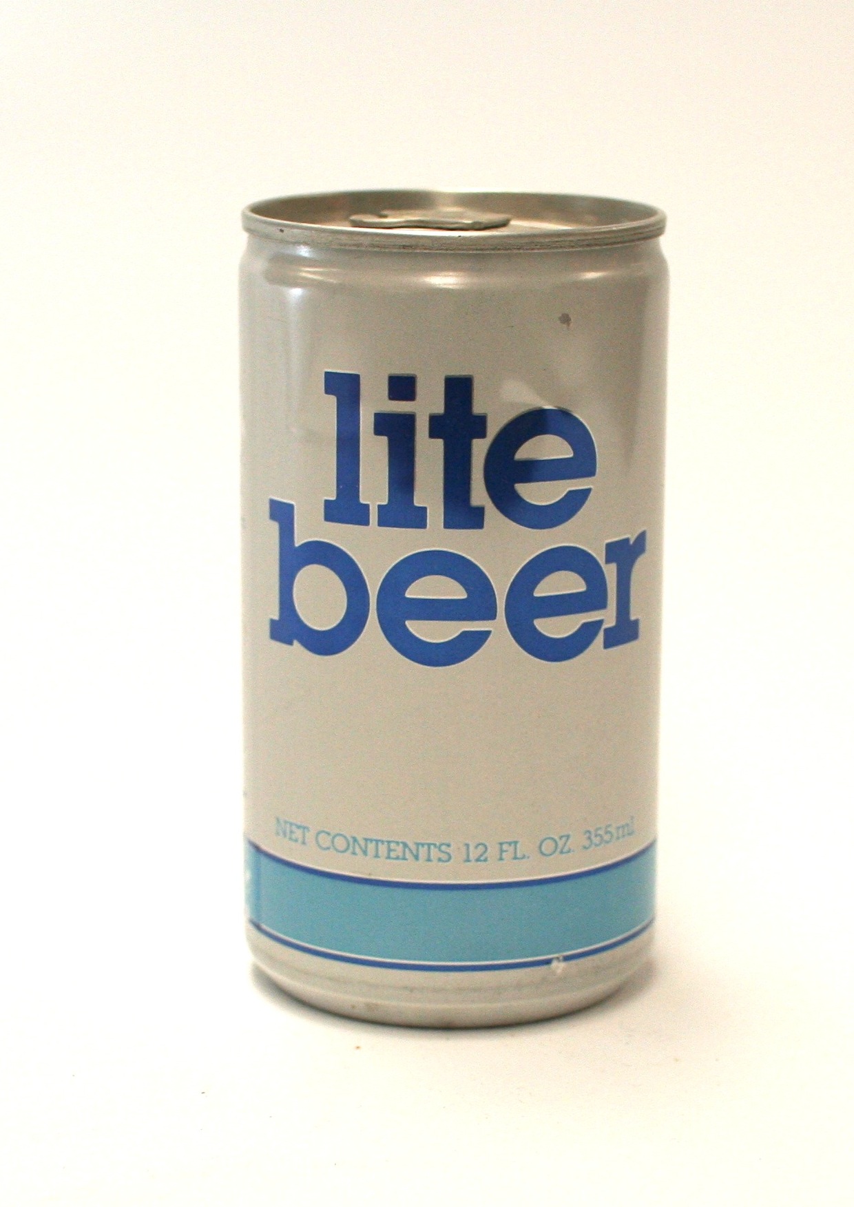 Generic_can_of_lite_beer_no._5564.jpg