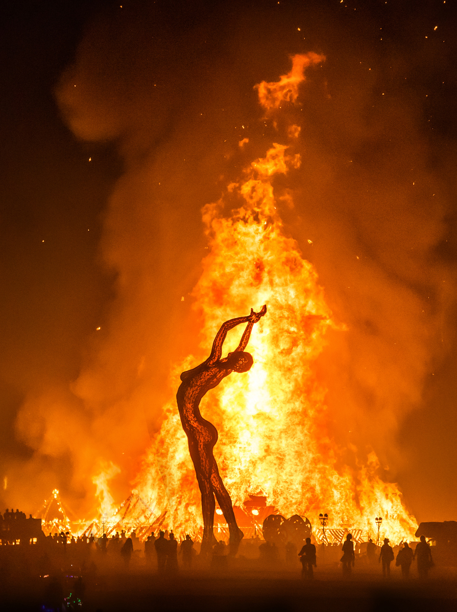 Burning-Man-Last-Day-Night%20(1003%20of%201120)-2-X3.jpg