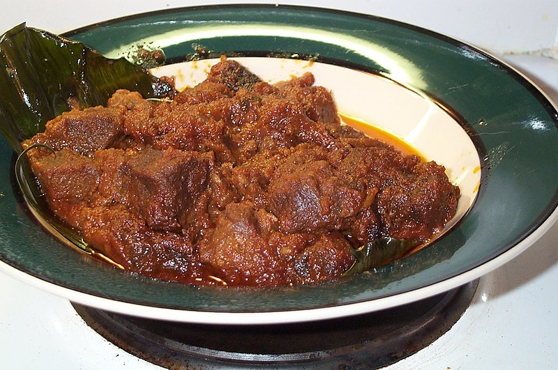 800px-Lamb_rendang.jpg