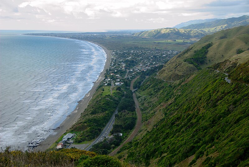 800px-Paekakariki.jpg