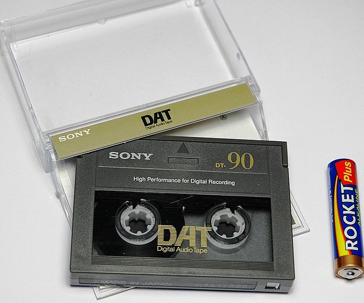 719px-Dat_cartridge.jpg