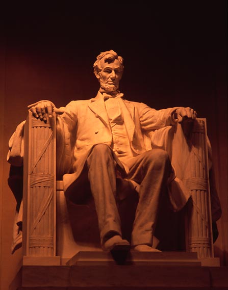 EO-Lincoln-Statue.jpg