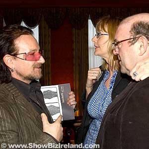 bono-beckett-04.jpg