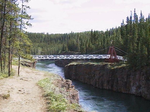 miles-canyon-bridge.JPG