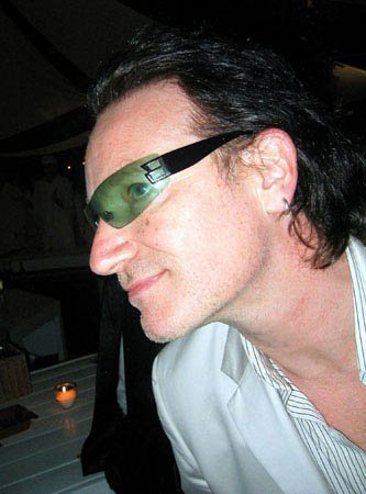 bono01.jpg