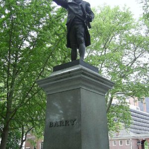 Barry_Statue_1