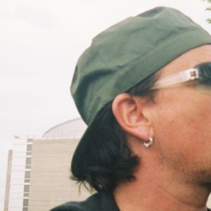 bono in profile