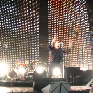 u2sanjose4-9-05_015