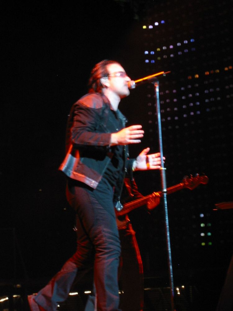 Bono doin' his thing and he does it so well!