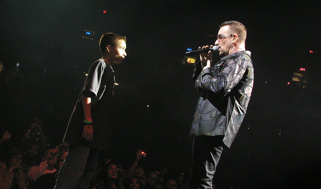 Bono_Lukas_Sept_17th_2009_27_