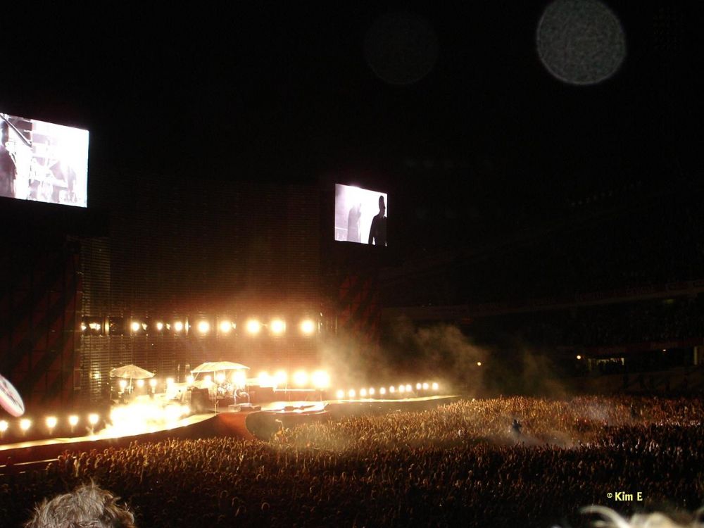 U2_Ullevi_29_juli_2005_ljus_078