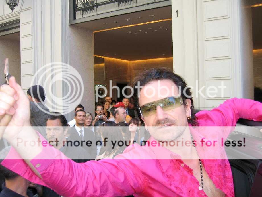 Bono_in_pink2.jpg