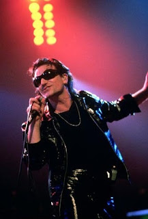 Bono_Fly_18.jpg